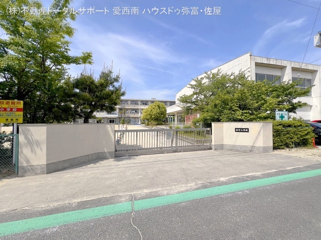 愛知県津島市神守町字中田面の土地周辺 津島市立神守小学校 距離620m