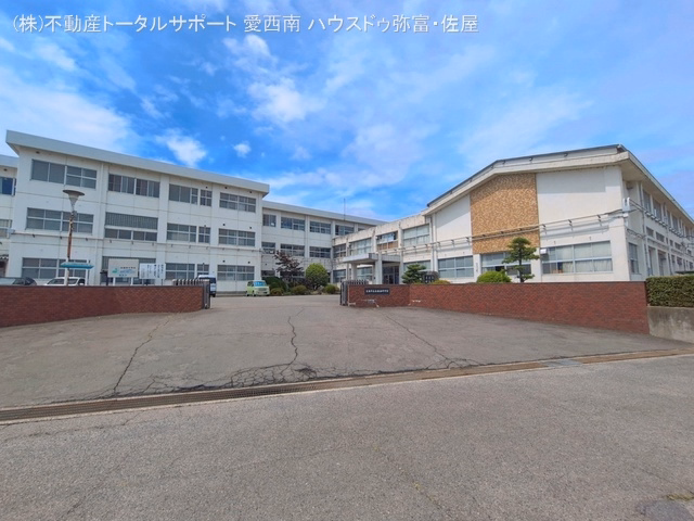 愛西市立佐織西中学校