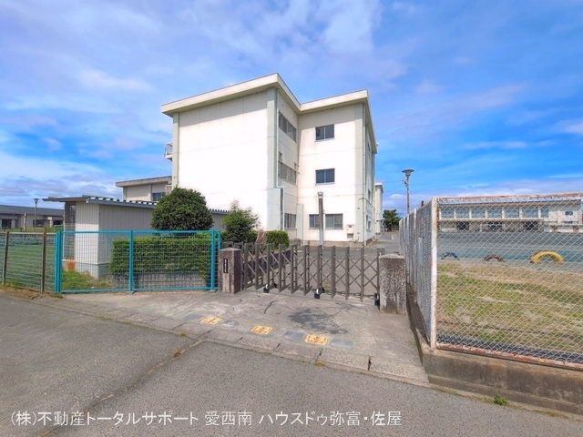 愛西市立草平小学校