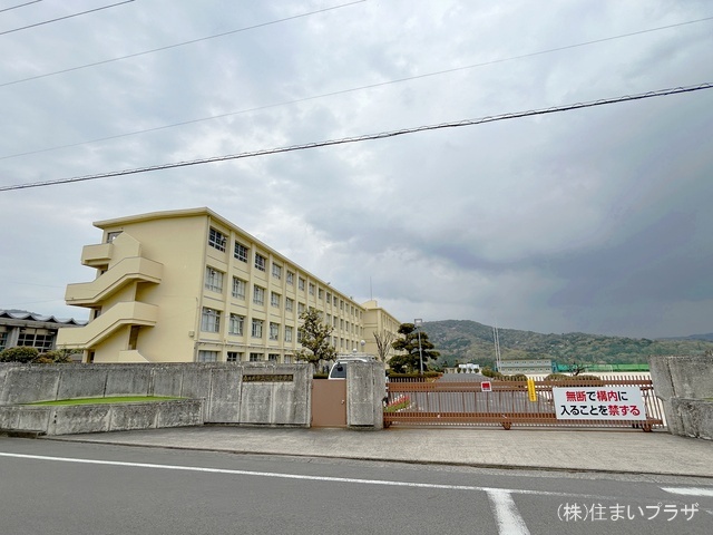 春日井市立石尾台中学校　距離1100m