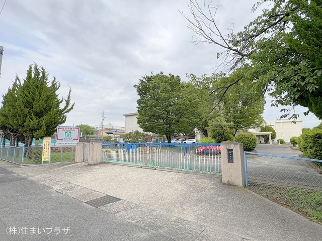 春日井市立白山小学校　距離250m