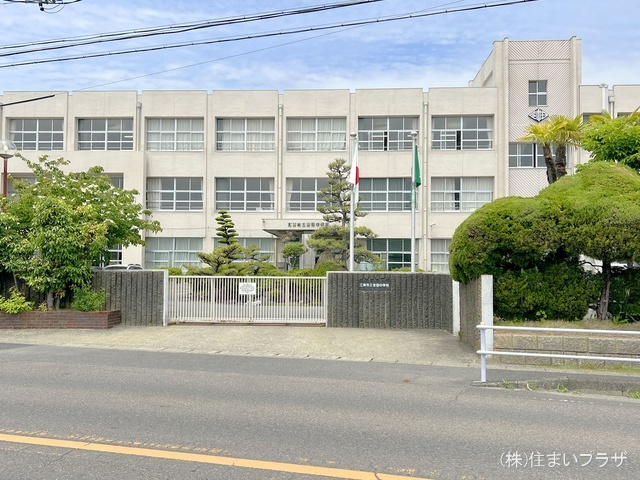 江南市立宮田中学校 距離1710m