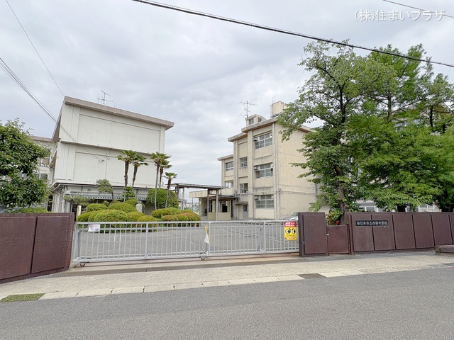 春日井市立西部中学校 距離1200m