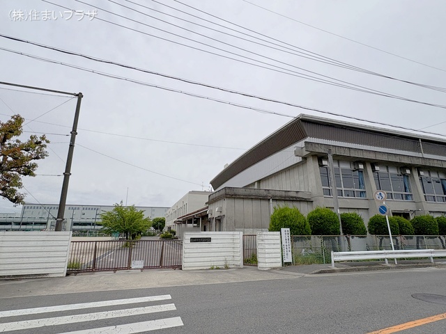 春日井市立鷹来中学校　距離1100m
