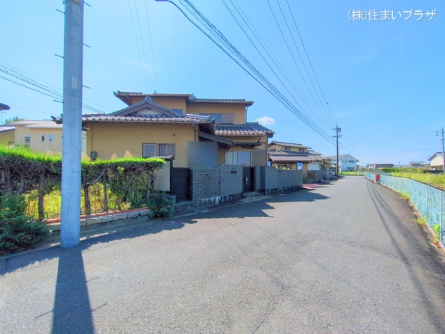 愛知県稲沢市平和町光和の中古戸建て完成写真 2025年9月8日撮影