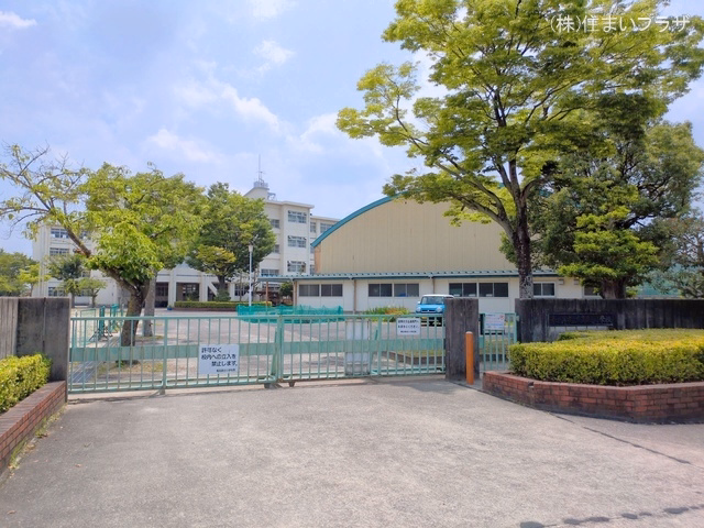 春日井市立東高森台小学校　距離220m