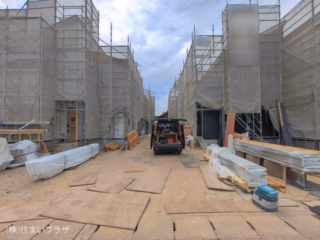 愛知県小牧市中央3丁目の新築戸建てシート写真 2026年5月19日撮影