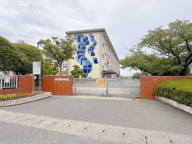 一宮市立丹陽小学校　距離1480m