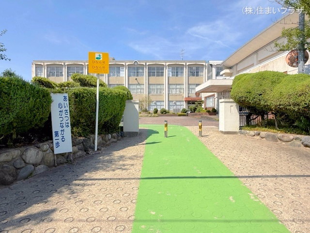江南市立布袋北小学校 距離80m