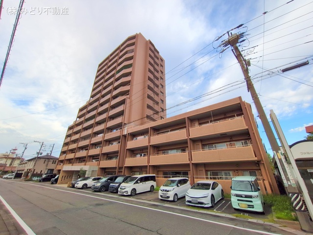 愛知県東海市高横須賀町浜田のマンション『サンマンションアトレ横須賀III』外観写真 2025年10月22日撮影