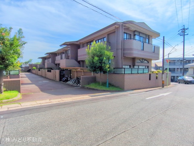 愛知県名古屋市緑区鹿山3丁目のマンション『ライオンズヴィアーレ鹿山A棟』外観写真 2025年10月7日撮影