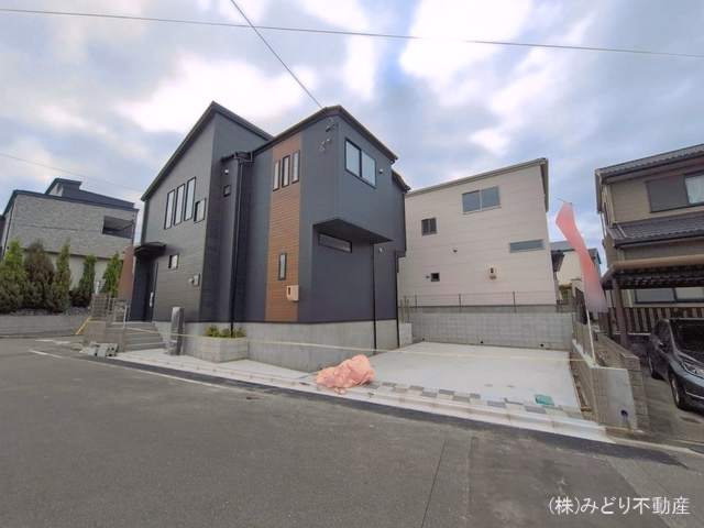 東海市加木屋町鎌吉良根（戸建）01 外構