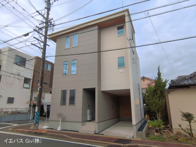 愛知県名古屋市北区成願寺1丁目の新築戸建て完成写真 2026年3月25日撮影