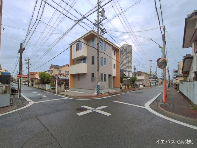 愛知県名古屋市北区成願寺1丁目の新築戸建て完成写真 2026年3月25日撮影