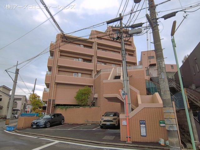 愛知県名古屋市千種区下方町７丁目のマンション『ロイヤルアーク北覚王山』外観写真 2026年4月6日撮影