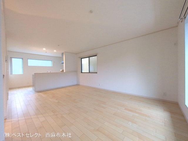 川口市大字伊刈(戸建)02 リビング