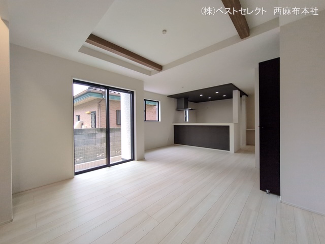 川口市東領家1丁目(戸建)01 リビング