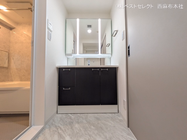コスモ川口アーバンフォルム参番館 洗面所