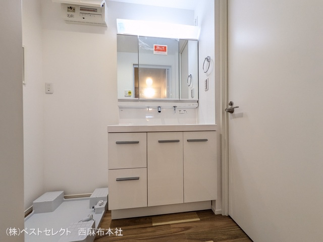 川口市大字小谷場（戸建）02 洗面所