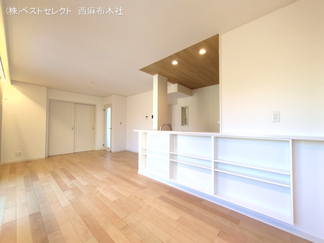 川口市南鳩ヶ谷2丁目（戸建）01 リビング