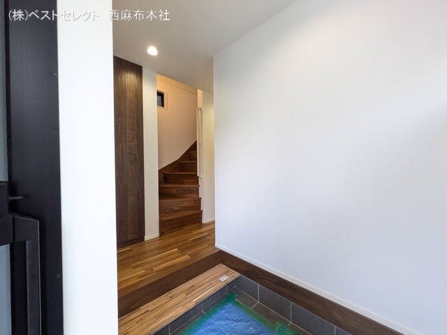 川口市上青木西4丁目（戸建）01 玄関