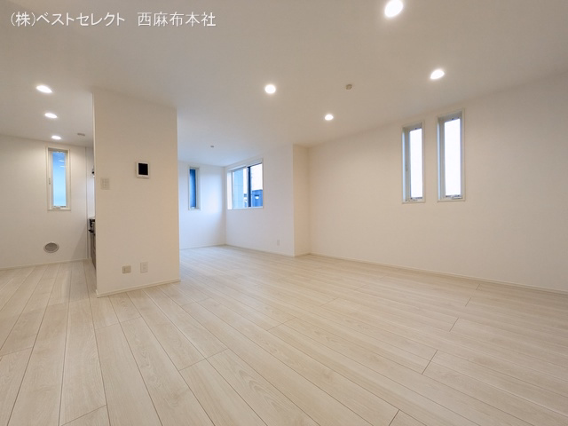 川口市大字伊刈（戸建）02 リビング