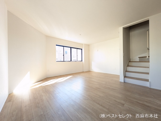 さいたま市浦和区駒場1丁目（戸建）05 リビング
