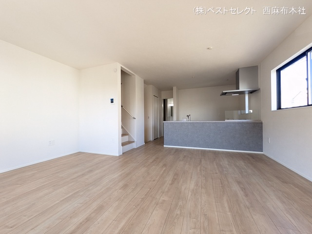 さいたま市浦和区駒場1丁目（戸建）05 リビング