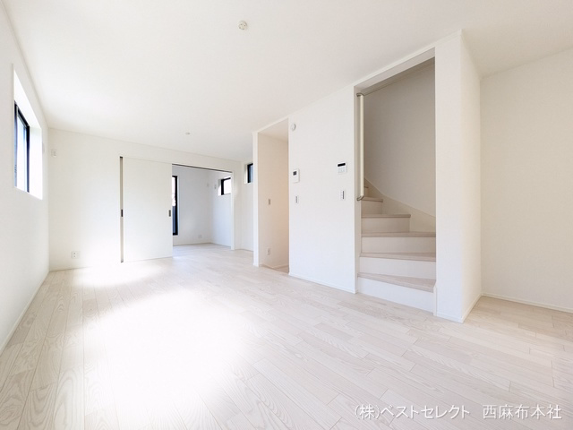 蕨市塚越3丁目（戸建）01 リビング