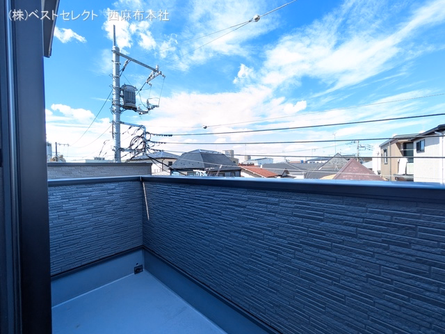 蕨市塚越3丁目（戸建）02 バルコニー
