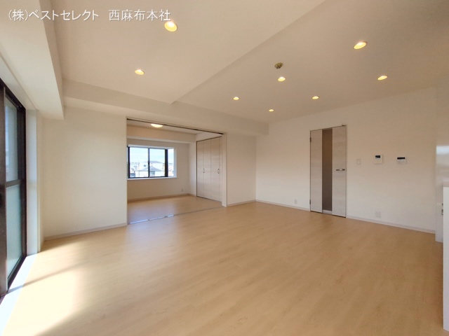 メルサニュートダミヨシ 内装