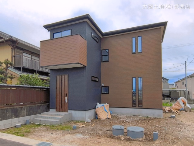 愛知県あま市新居屋久渕郷の新築戸建て外構写真 2026年6月21日撮影
