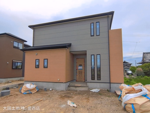 愛知県あま市新居屋久渕郷の新築戸建て外構写真 2026年6月21日撮影