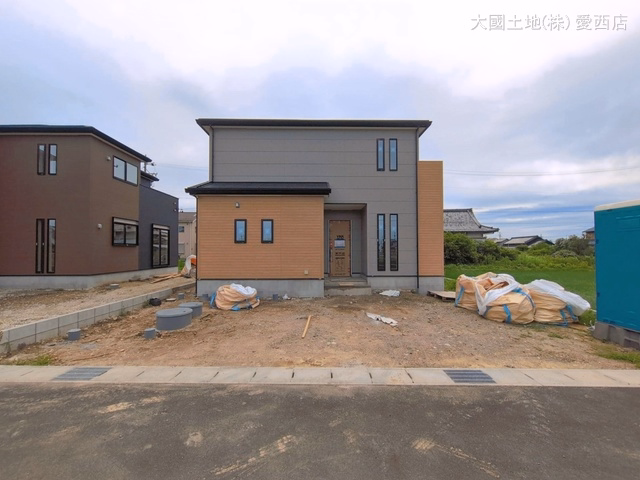 愛知県あま市新居屋久渕郷の新築戸建て外構写真 2026年6月21日撮影