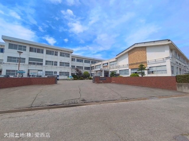 愛西市立佐織西中学校
