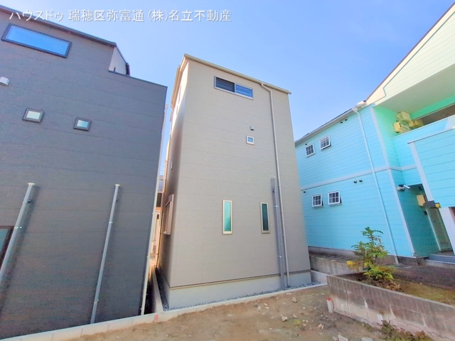 愛知県名古屋市瑞穂区津賀田町３丁目の新築戸建て完成写真 2025年12月1日撮影