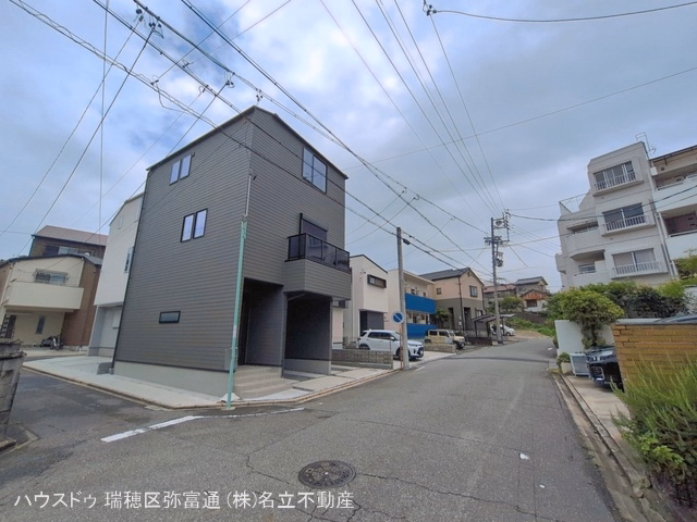 愛知県名古屋市南区呼続2丁目の新築戸建て完成写真 2026年7月1日撮影