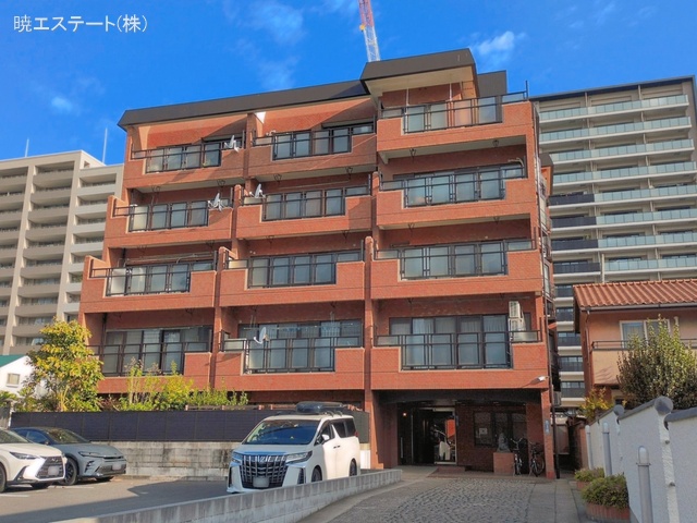 愛知県名古屋市東区白壁４丁目のマンション『ライオンズマンション白壁』外観写真 2026年4月12日撮影