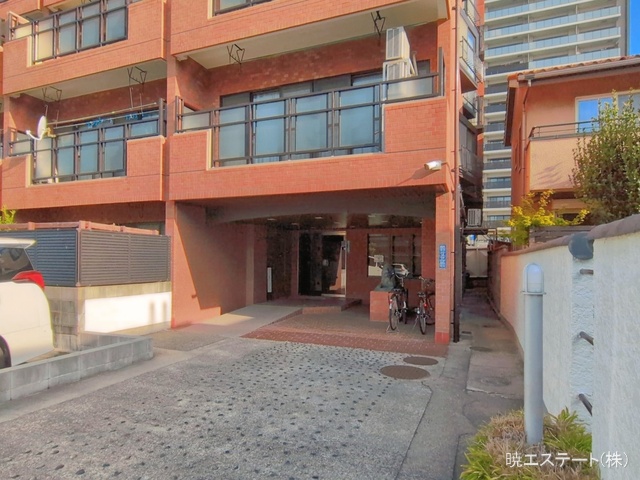 愛知県名古屋市東区白壁４丁目のマンション『ライオンズマンション白壁』外観写真 2026年4月12日撮影