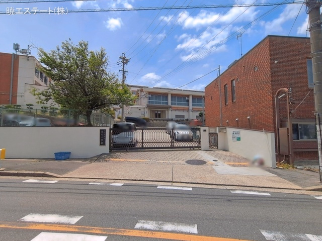 名古屋市立滝川小学校
