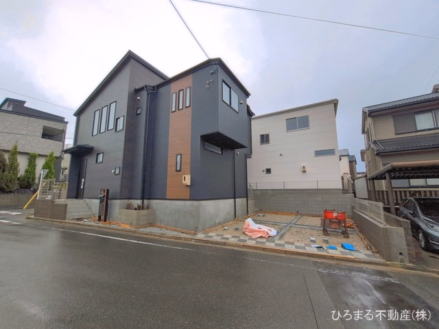 東海市加木屋町鎌吉良根（戸建）01 外構