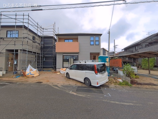 東海市名和町岡前(戸建)01 外構