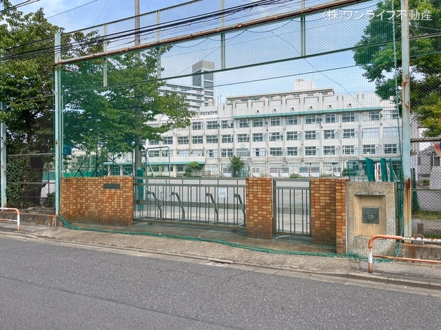 足立区立加賀中学校
