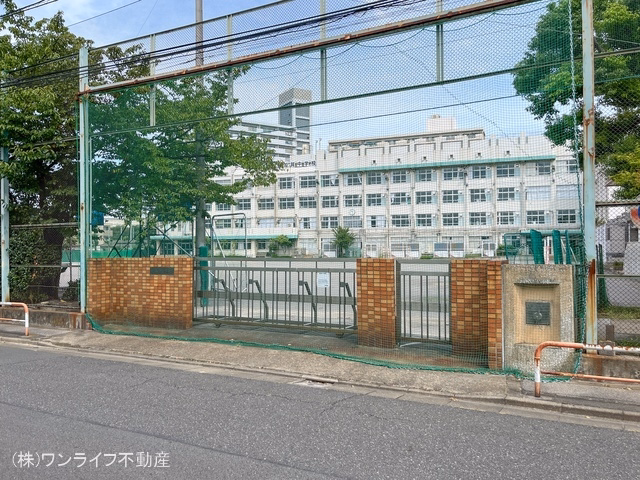 足立区立加賀中学校