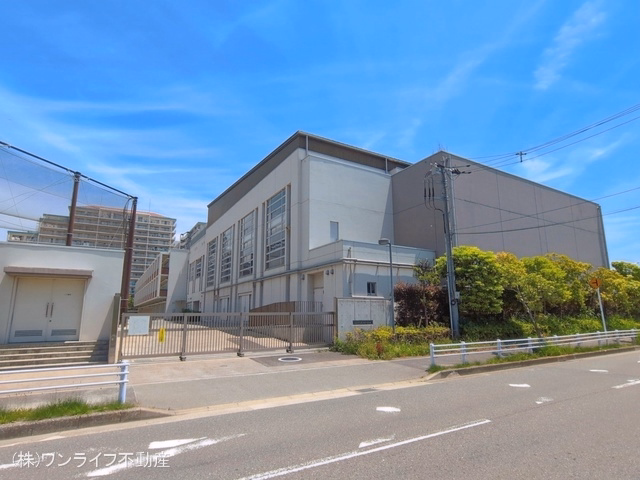 浦安市立高洲中学校