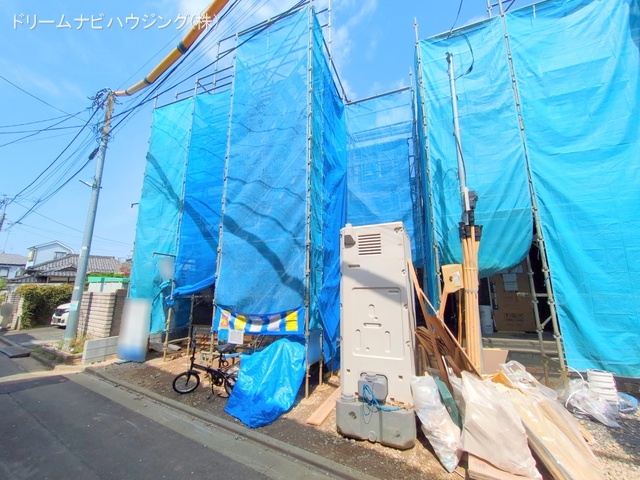 東京都江戸川区興宮町の新築戸建てシート写真 2025年4月7日撮影