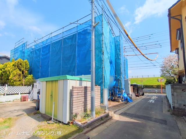 東京都江戸川区興宮町の新築戸建てシート写真 2025年4月7日撮影