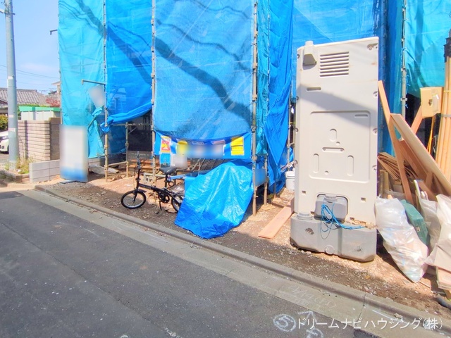 東京都江戸川区興宮町の新築戸建てシート写真 2025年4月7日撮影