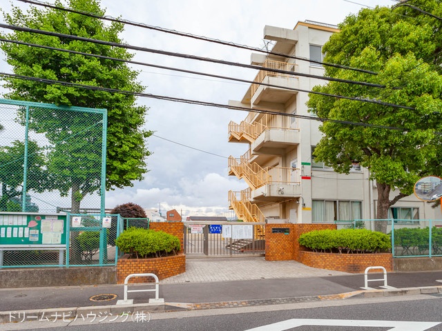 江戸川区立上一色南小学校 距離900m