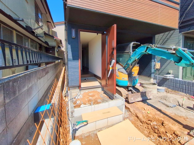 千葉県市川市相之川2丁目の新築戸建て外構写真 2025年4月29日撮影
